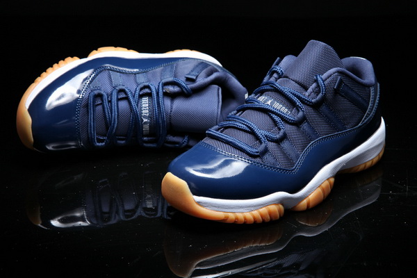 Jordan 11 Low Men Super Perfect--013